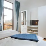 Große Koje mit Terrasse